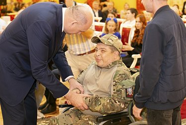 Золотой знак – за вклад в развитие ветеранского движения